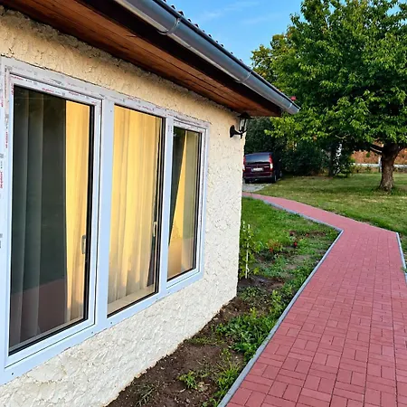 Haus In Oder Schönermark Mit Terrasse, Garten Und Parkplätze